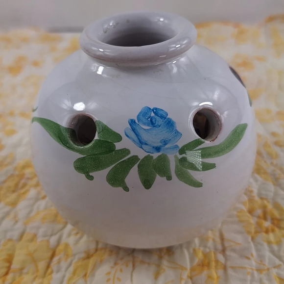 Pique-Fleurs Made In France Hand Painted Vase 6 Holes Blue Flower/Green Leaves - Picture 6 of 9